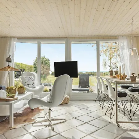 בית נופש 3 Bedroom Awesome In