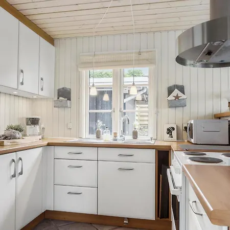 3 Bedroom Awesome In * Хадерслев