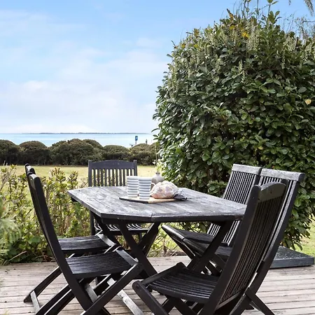 3 Bedroom Awesome In הדרסלב