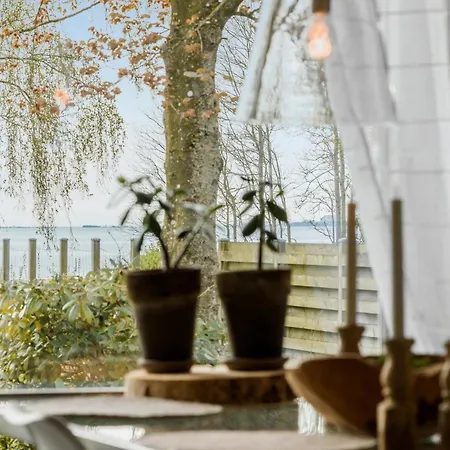 3 Bedroom Awesome In בית נופש