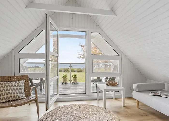 3 Bedroom Awesome In Tatil Evi Haderslev